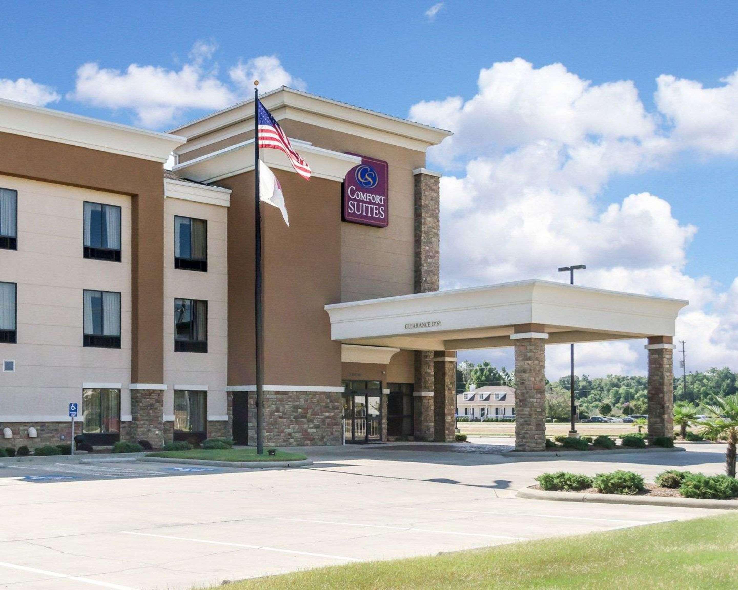Comfort Suites Гринвуд Экстерьер фото